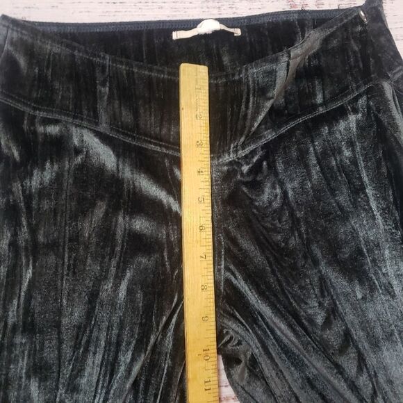 Urban Outfitters Velvet pants - Kimchi Blue - Velvet pants - Picture 12 of 15